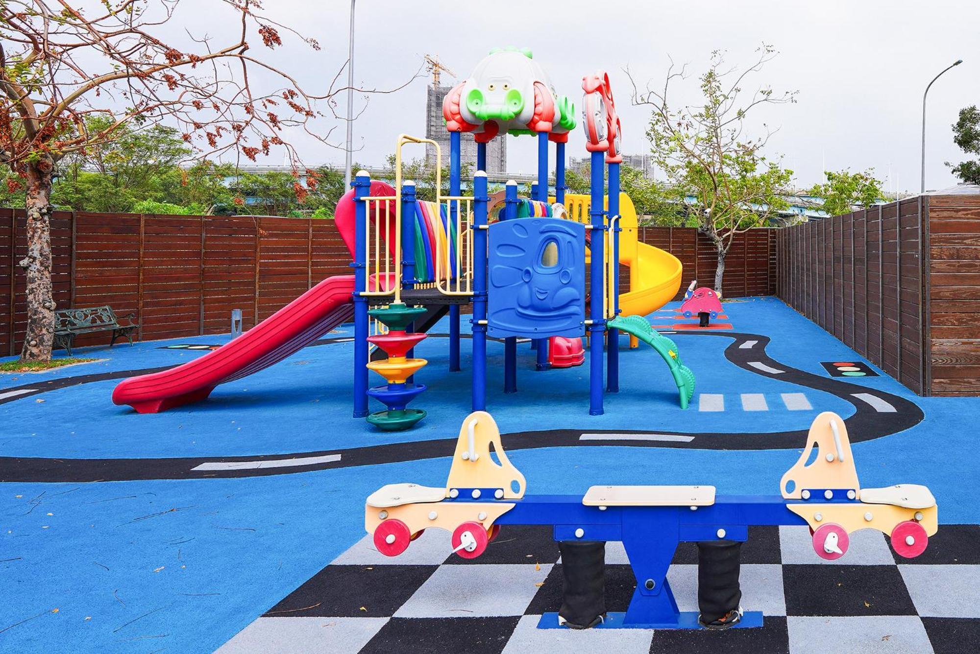 Holiday Garden Hotel Skm Park Kaohsiung Zewnętrze zdjęcie